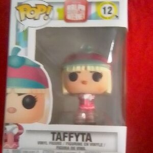 Taffyta Vinyl Collectible Figure